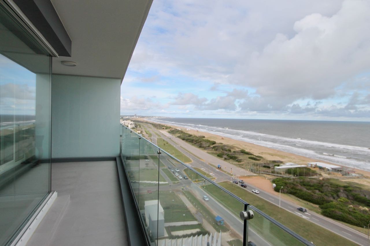Departamento en Le Parc III en venta
